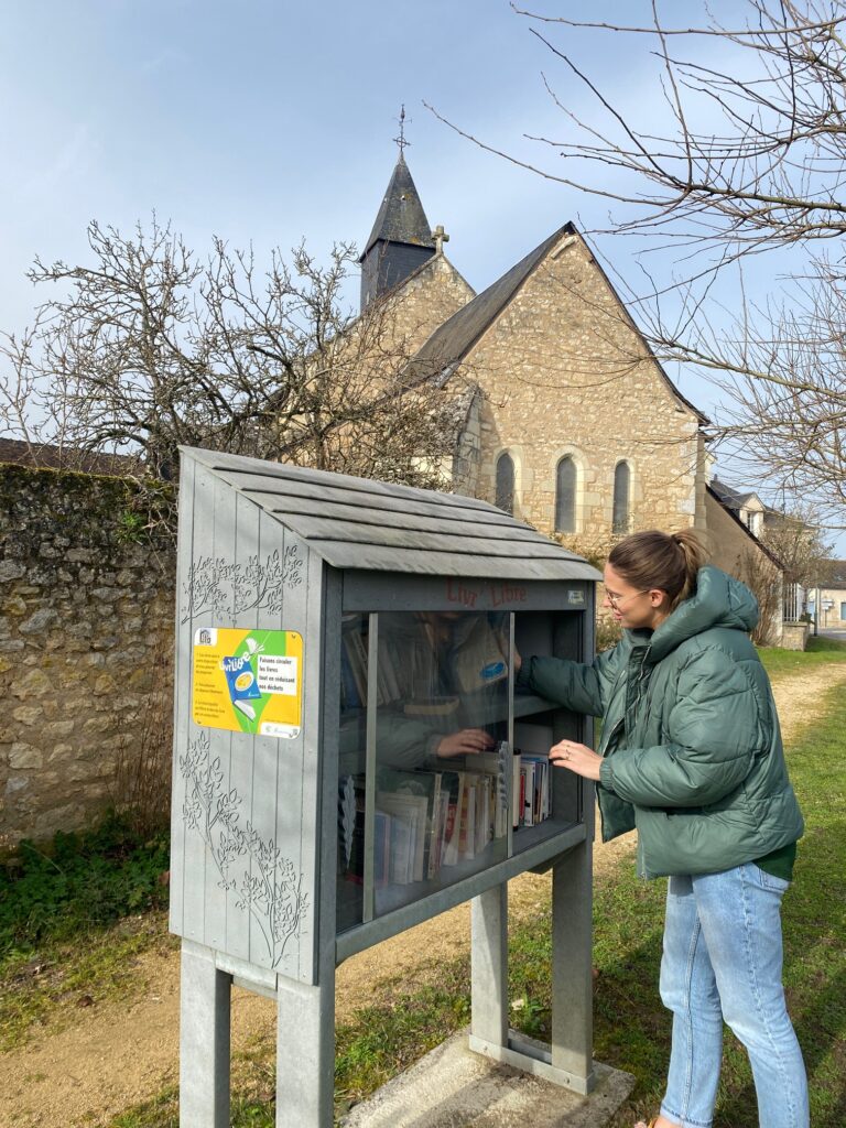 Lire la suite à propos de l’article A Tournon-Saint-Pierre, la borne Livr’Libre la plus méridionale de Touraine